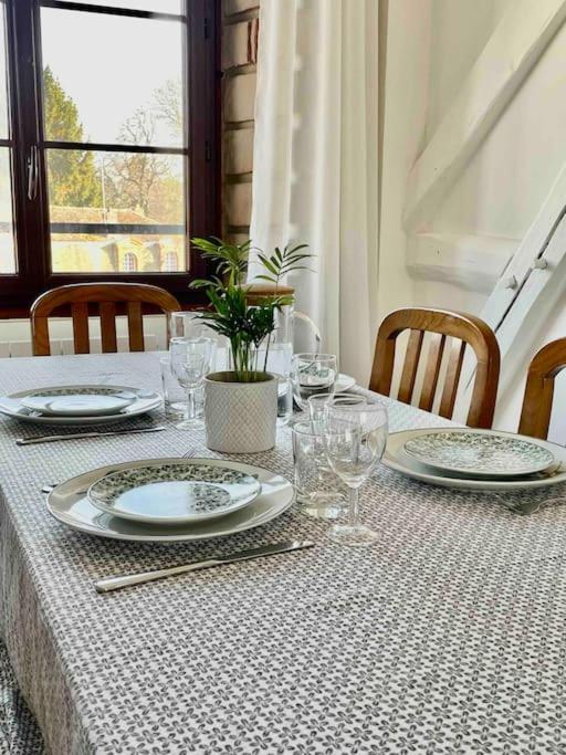 Appartement En Plein Centre Ville Milly-la-Foret Luaran gambar