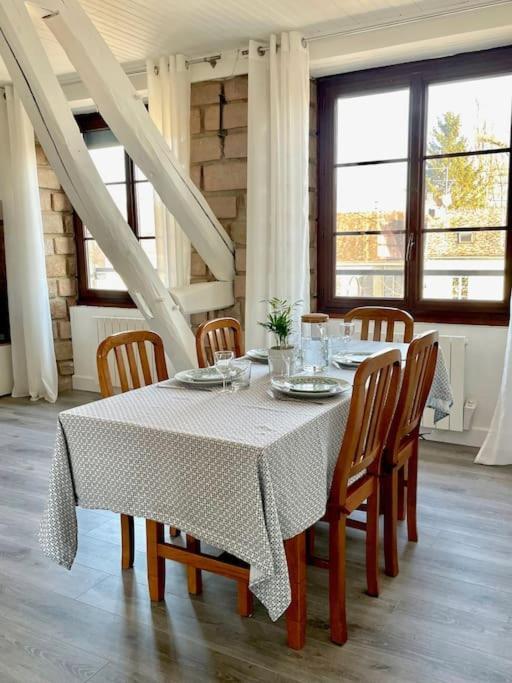Appartement En Plein Centre Ville Milly-la-Foret Luaran gambar