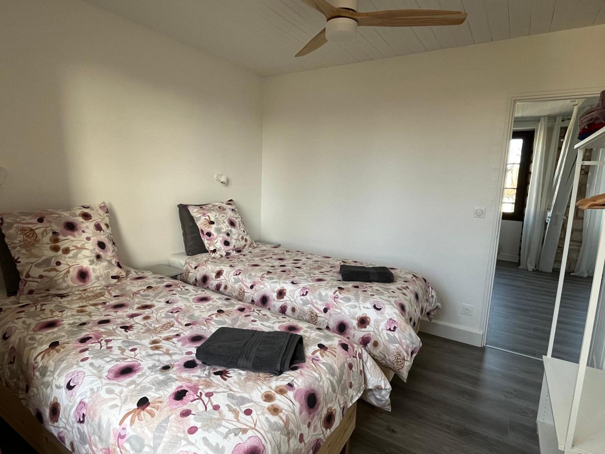 Appartement En Plein Centre Ville Milly-la-Foret Luaran gambar