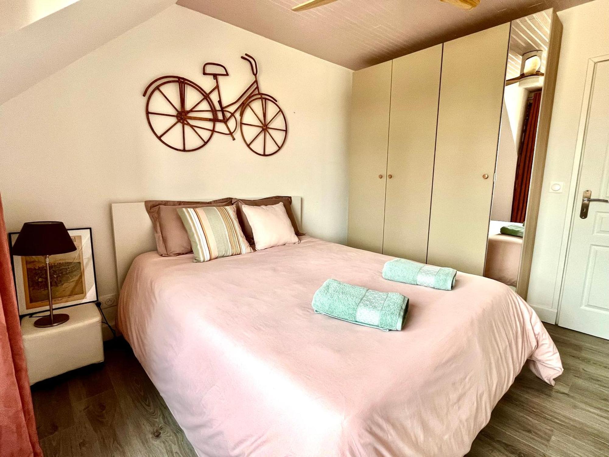 Appartement En Plein Centre Ville Milly-la-Foret Luaran gambar